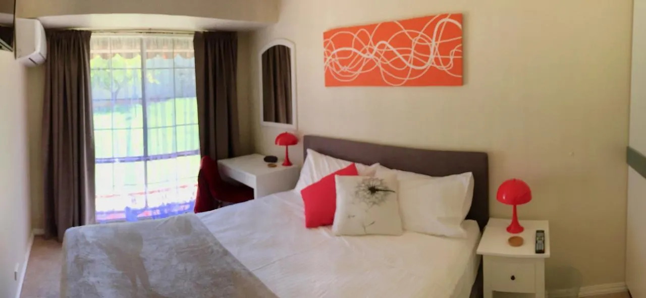 Murdoch Station Bed & Breakfast Perth