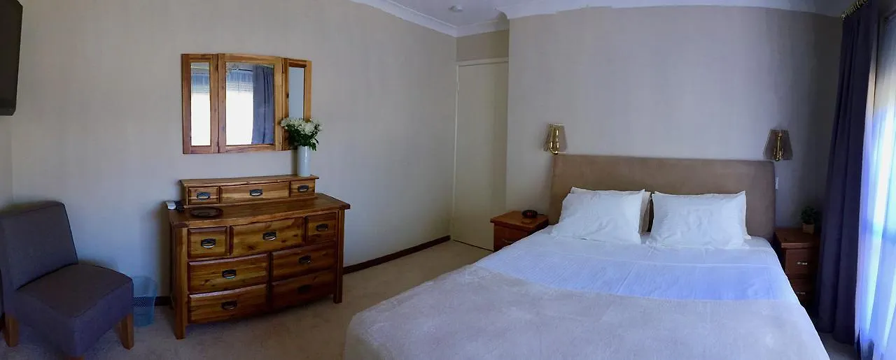 Murdoch Station Bed & Breakfast Perth