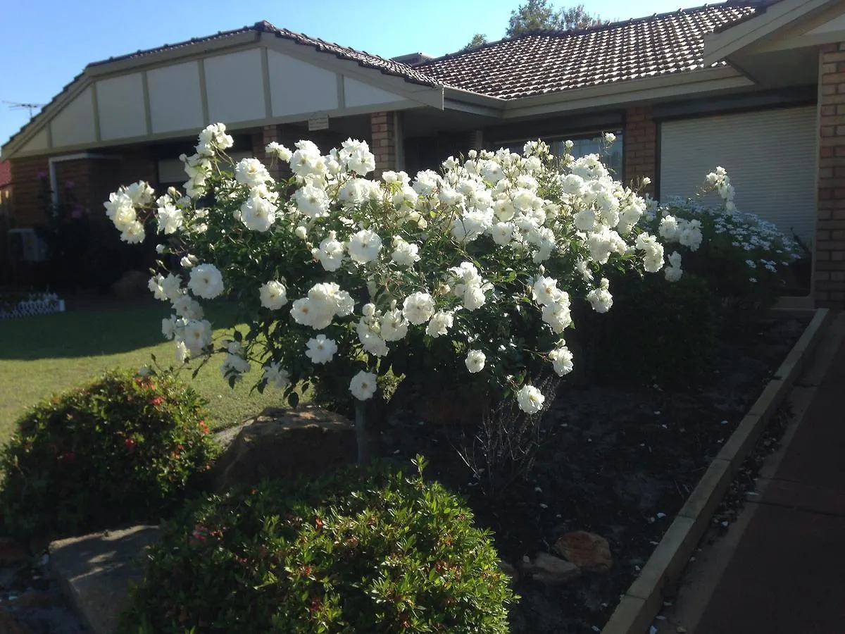 Murdoch Station Bed & Breakfast Perth